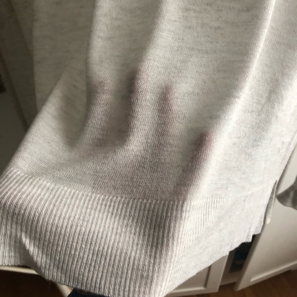 Soft lightweight sweater top - Picture 3 of 4